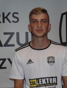 Konrad Porzeziński – zawodnik Pierwsza drużyna