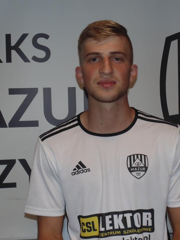 Konrad Porzeziński – zawodnik Pierwsza drużyna